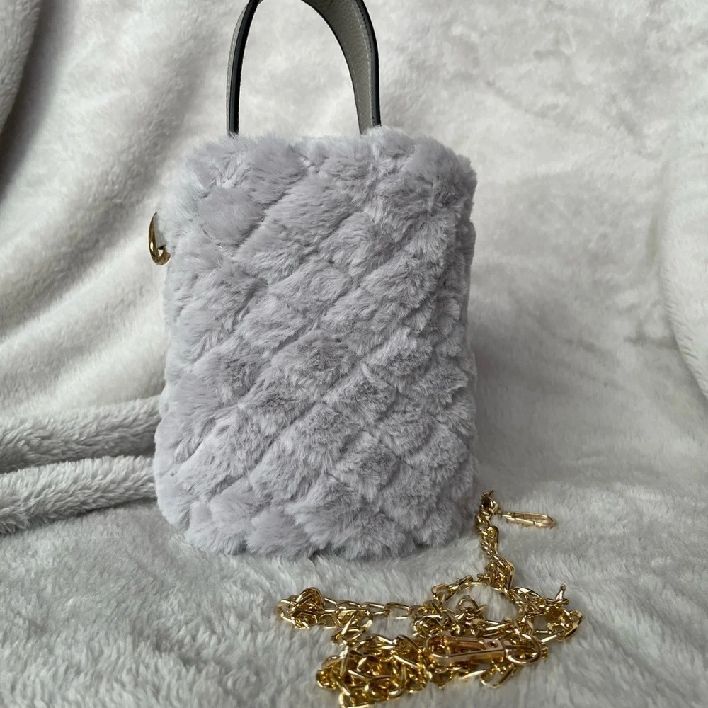 Winter Women Chain Shoulder Bag Bucket Bag Handbag Plush Fluffy Crossbody Bag - Picture 2 of 3